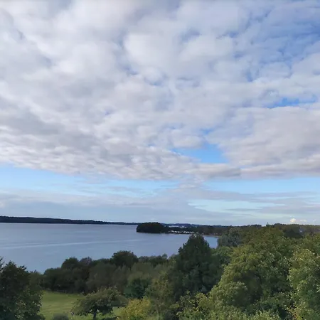 Neubau-ferienwohnung Mit Panorama-seeblick 보사우